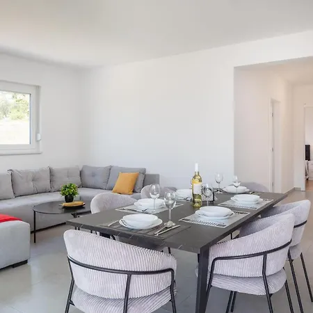 Apartment Lucas - Luxury With Parking