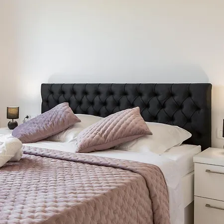 Apartment Lucas - Luxury With Parking Makarska