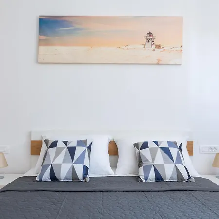 Apartment Lucas - Luxury With Parking Makarska