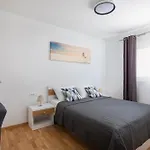 Lucas - Luxury With Parking Apartman *