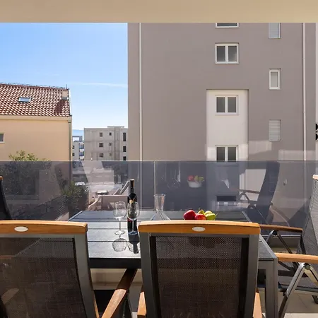 Apartman Lucas - Luxury With Parking *